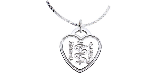 [I4518] The Sterling Collection - My Heart Box Chain Pendant